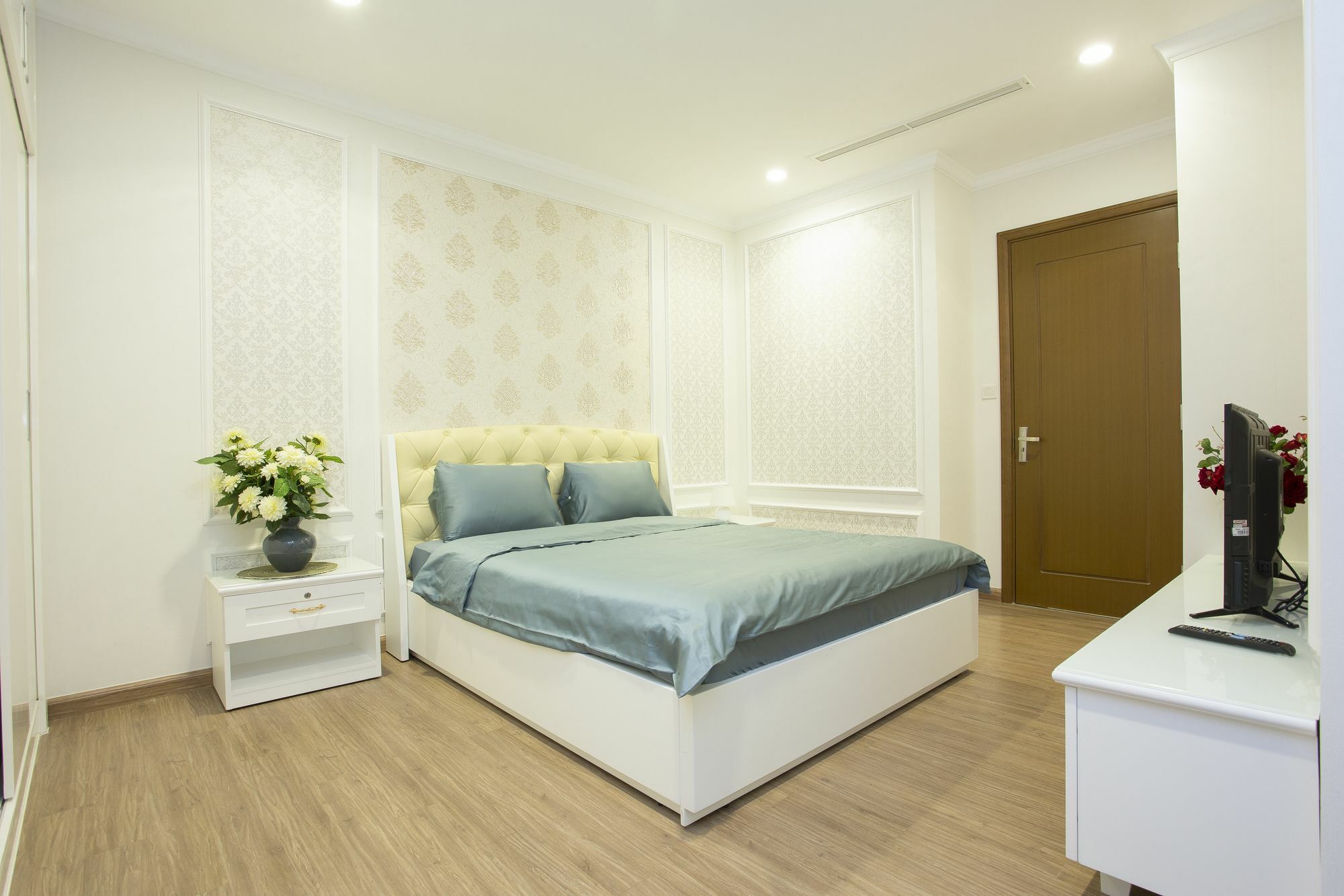 The Manner Apartment Icon 56 Rooftop Pool Ho Şi Min Exterior foto