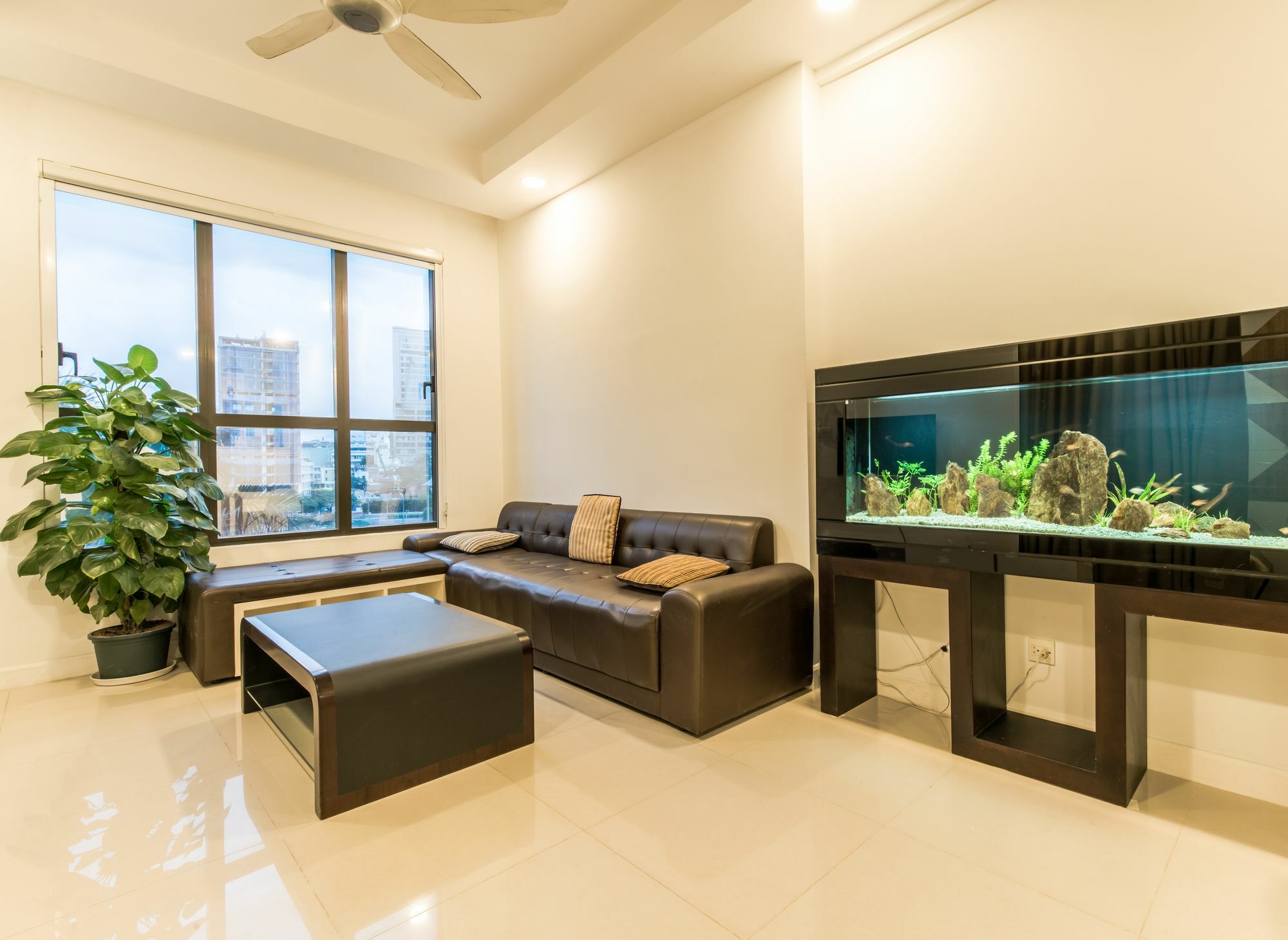The Manner Apartment Icon 56 Rooftop Pool Ho Şi Min Exterior foto